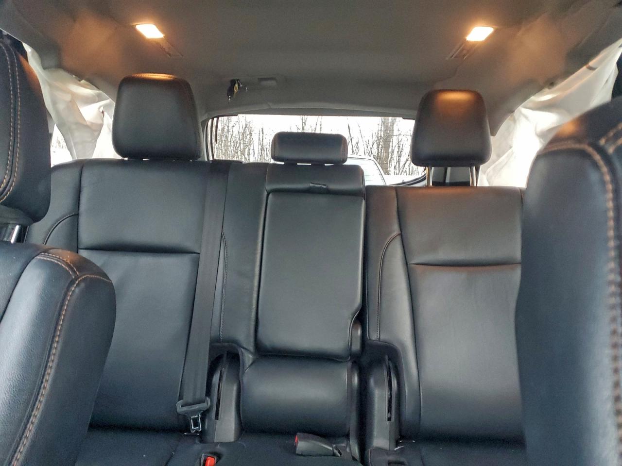 2017 TOYOTA HIGHLANDER SE photo 10
