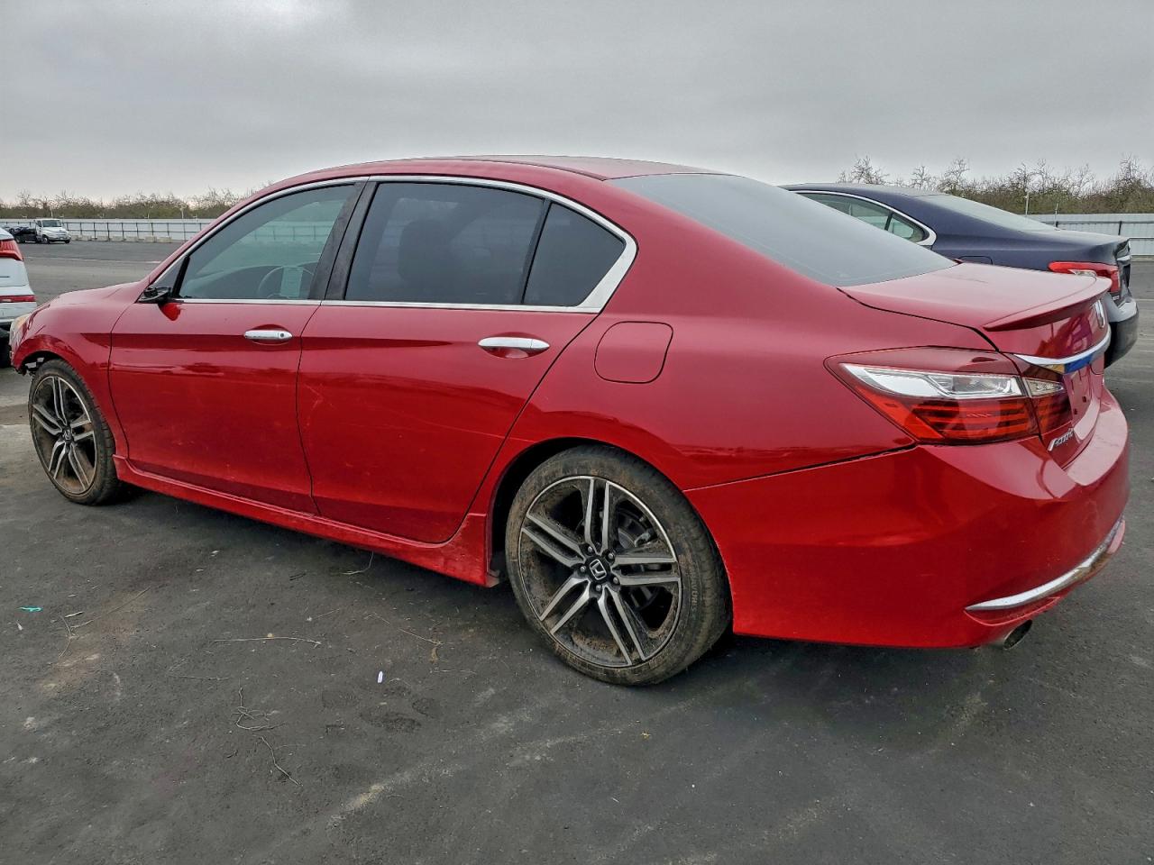 2017 HONDA ACCORD SPORT photo 2