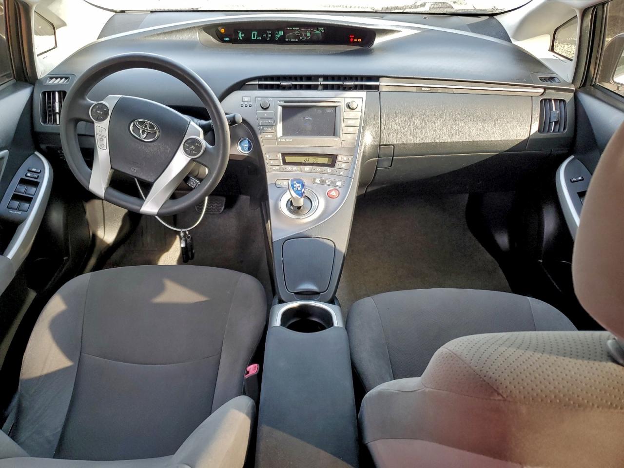 2013 TOYOTA PRIUS photo 8