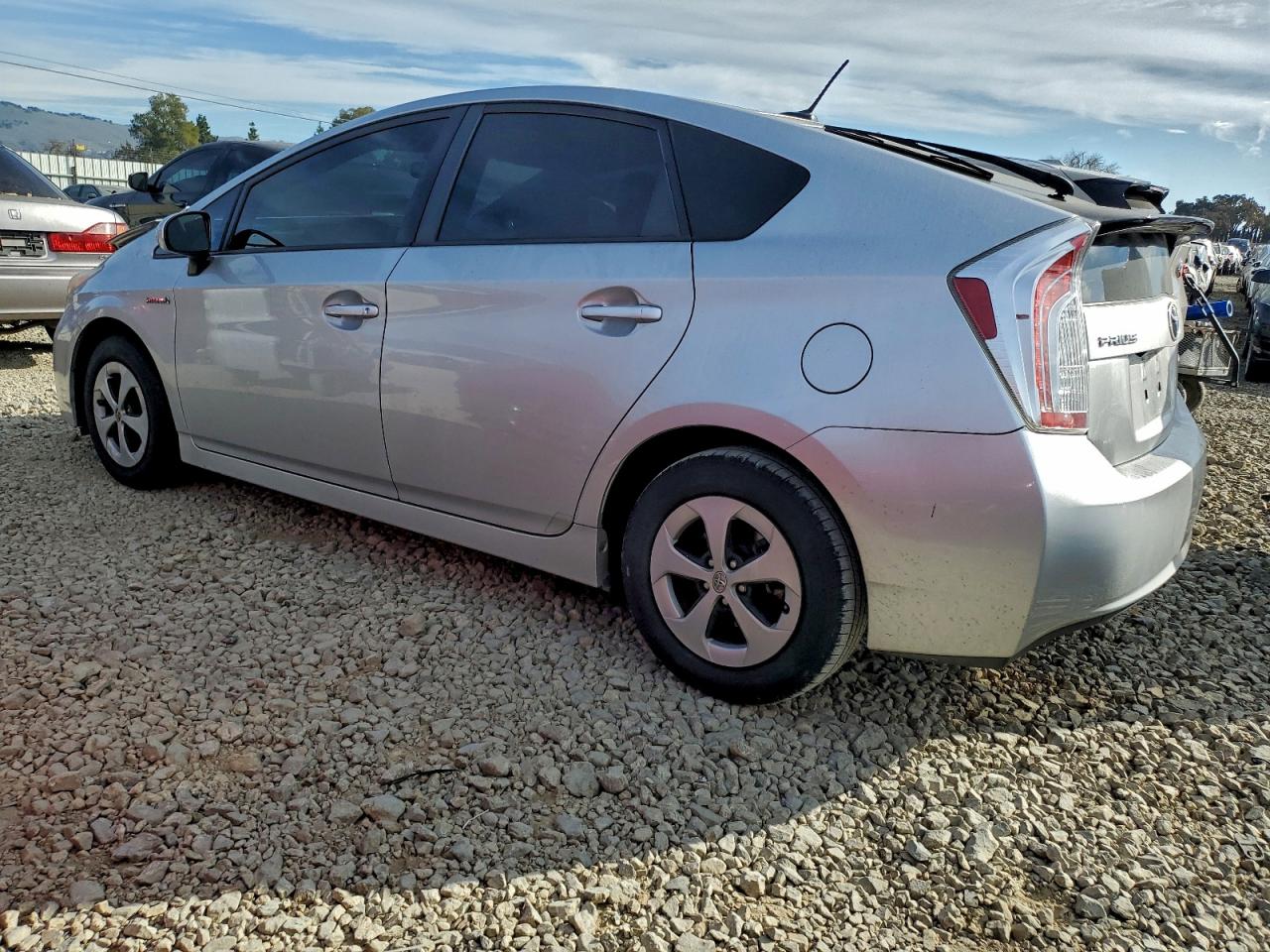 2013 TOYOTA PRIUS photo 2