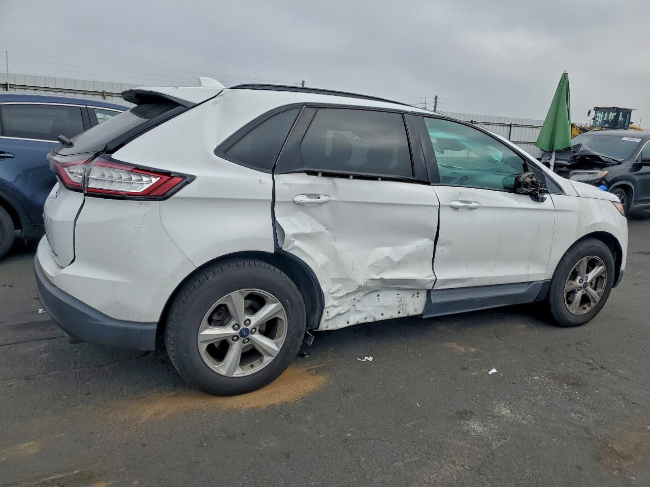 2015 FORD EDGE SE photo 5