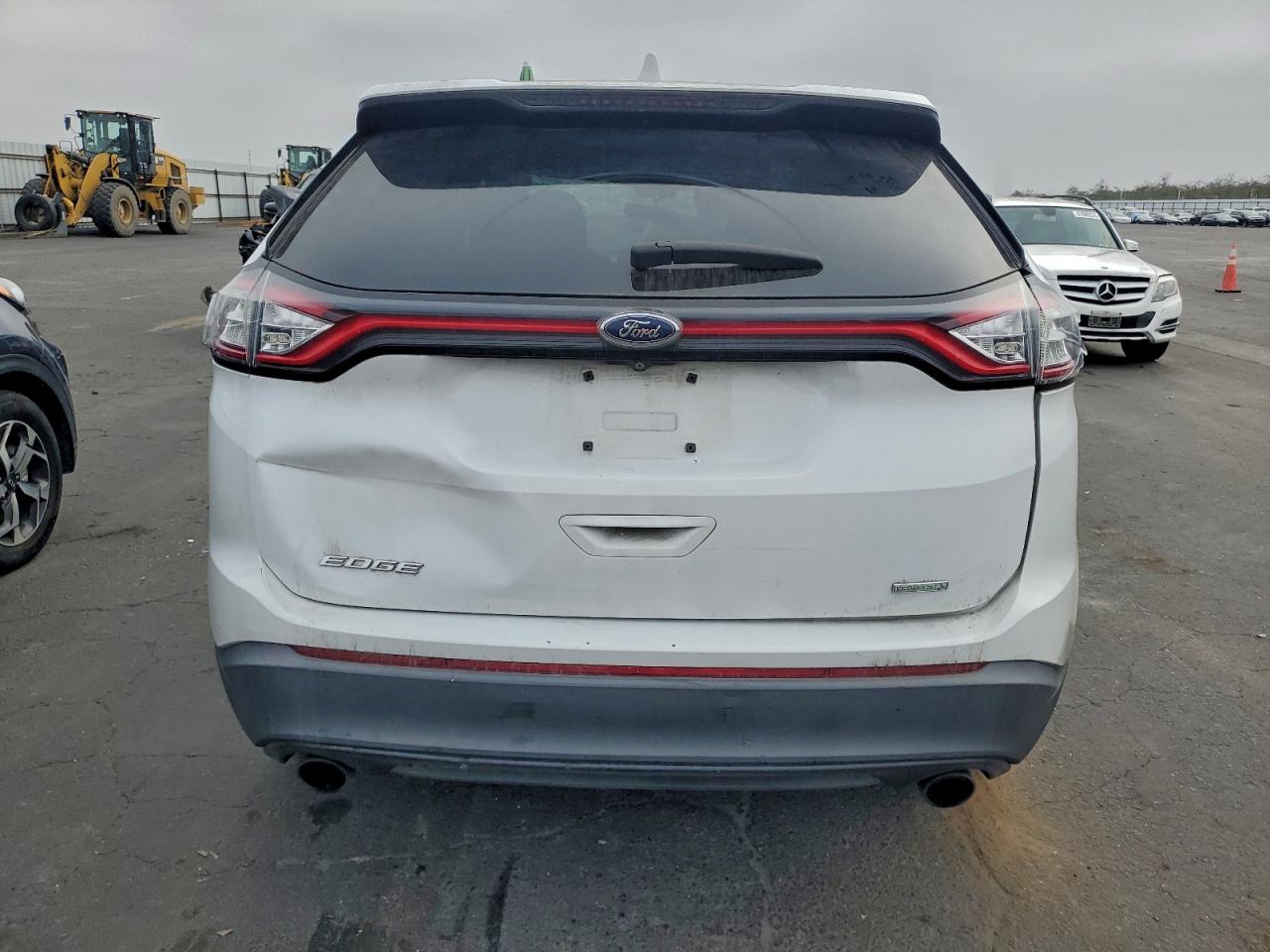 2015 FORD EDGE SE photo 11