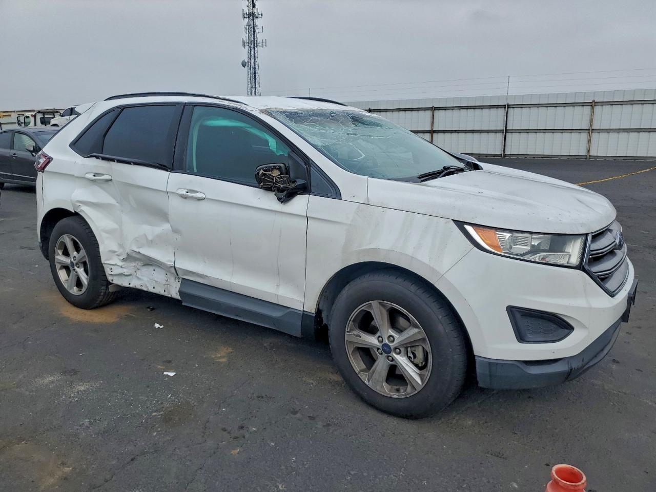 2015 FORD EDGE SE photo 7