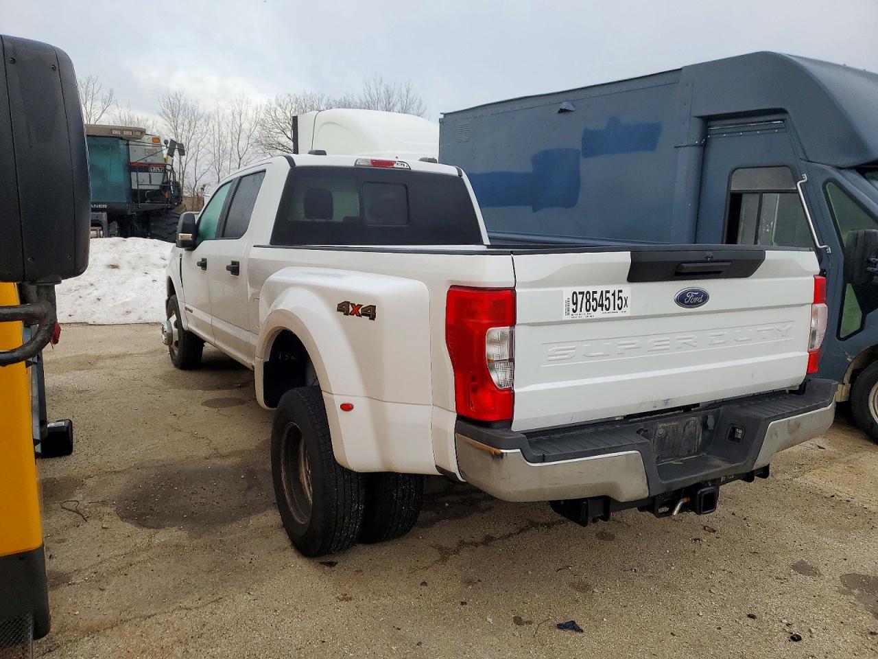 2022 FORD F350 SUPER DUTY photo 2