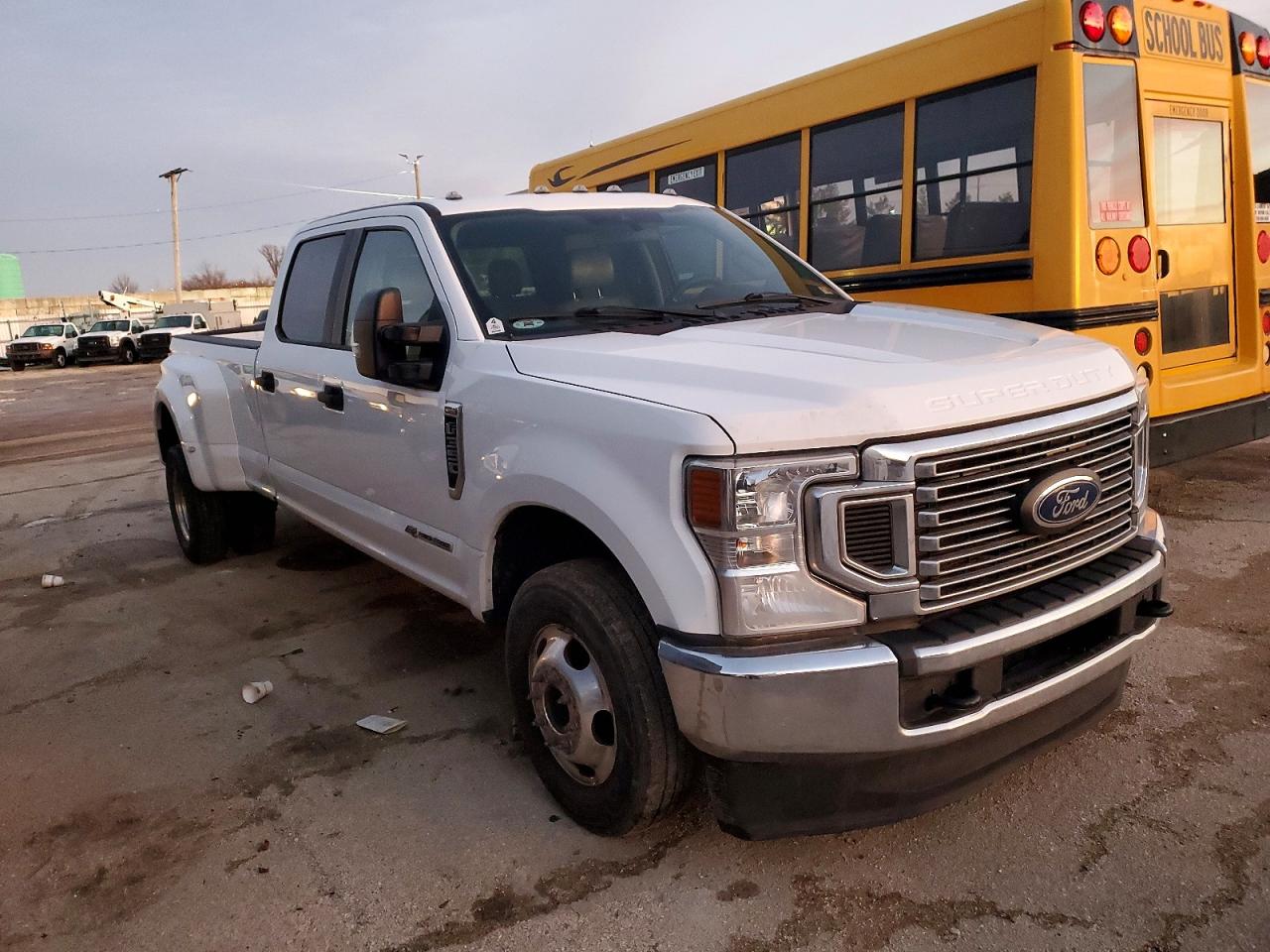 2022 FORD F350 SUPER DUTY photo 4
