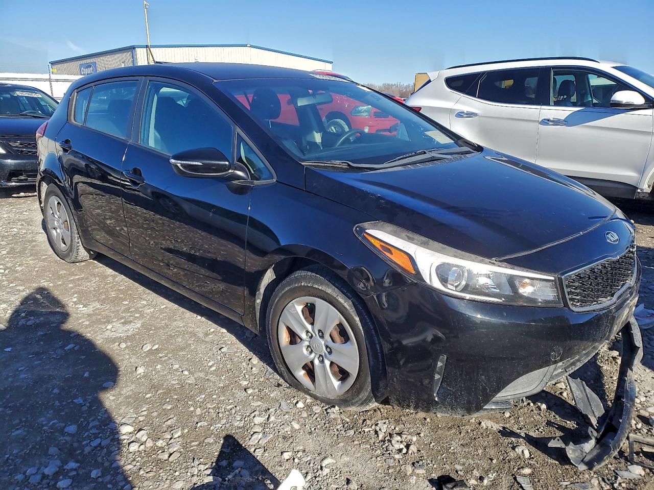2017 KIA FORTE LX photo 4