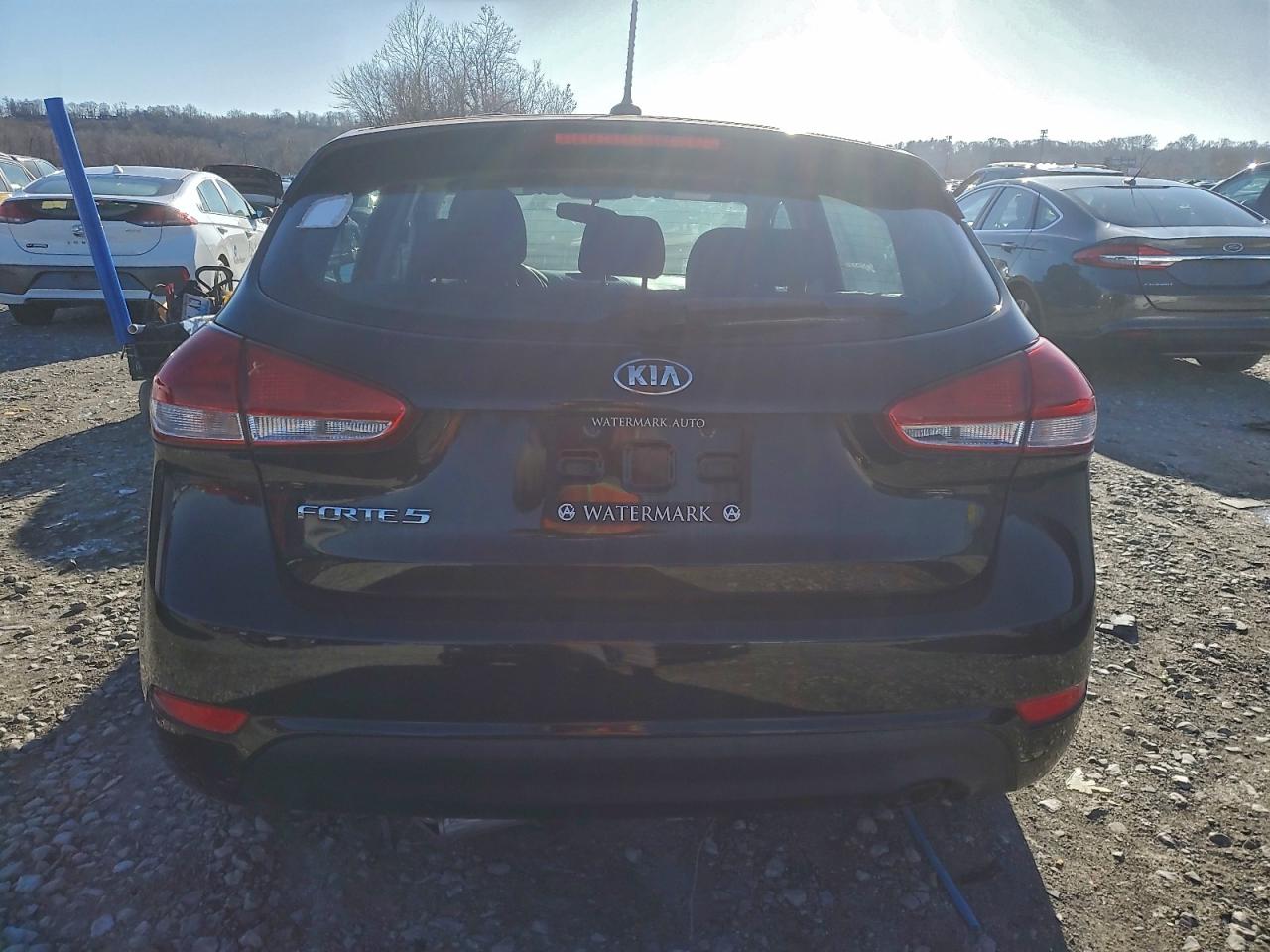 2017 KIA FORTE LX photo 6