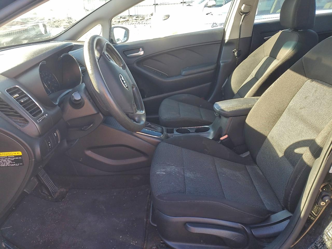 2017 KIA FORTE LX photo 7