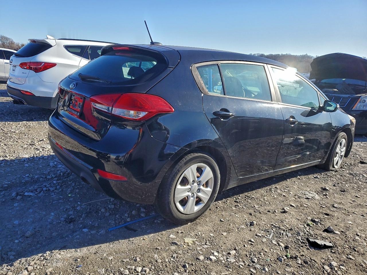 2017 KIA FORTE LX photo 3