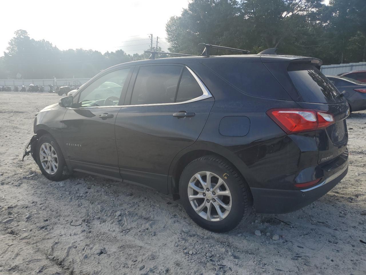 2019 CHEVROLET EQUINOX LT photo 2