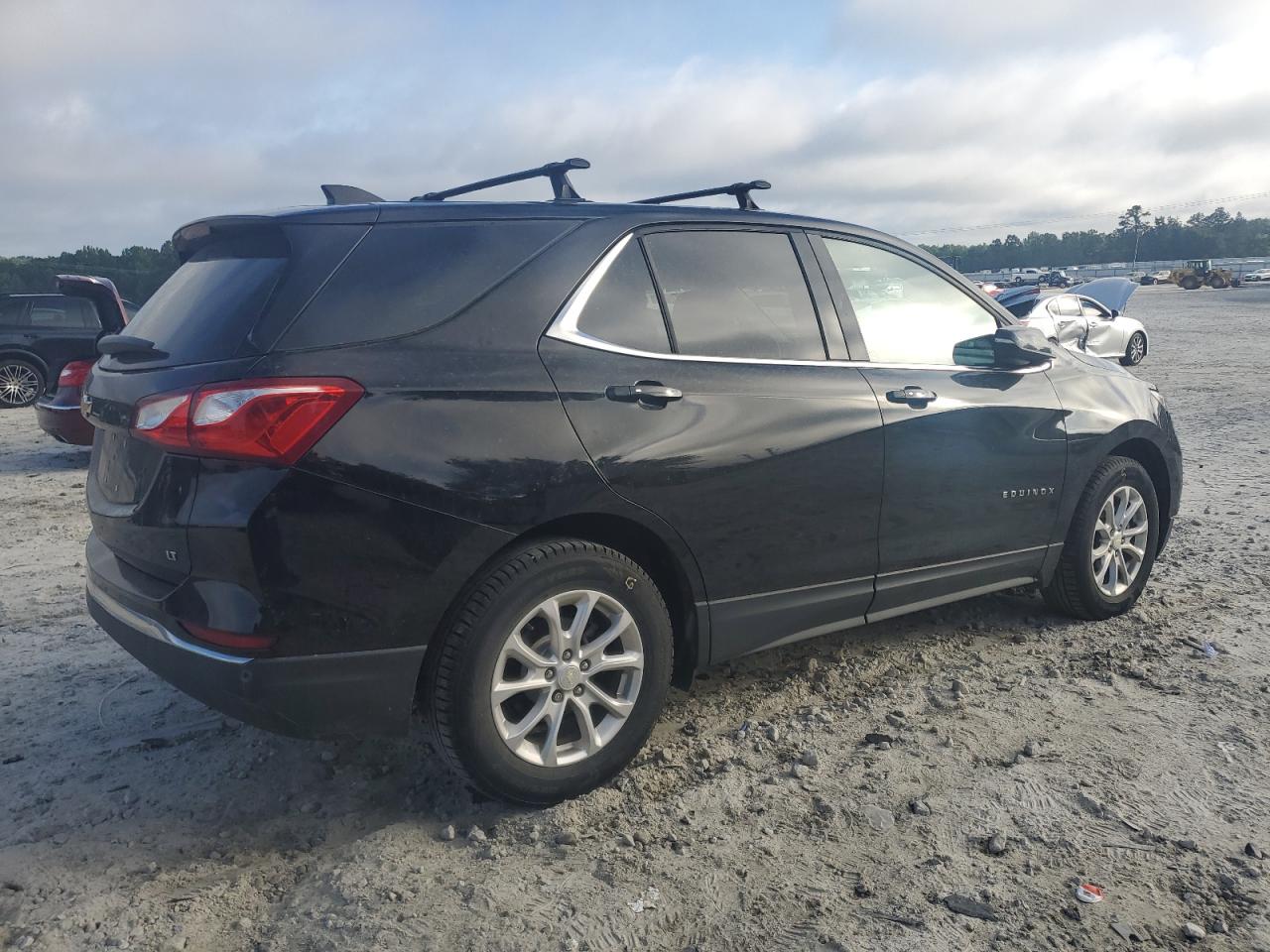 2019 CHEVROLET EQUINOX LT photo 3