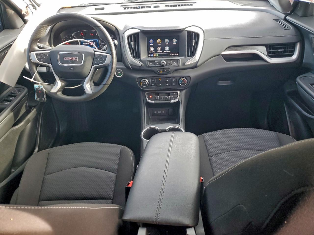 2024 GMC TERRAIN SLE photo 15