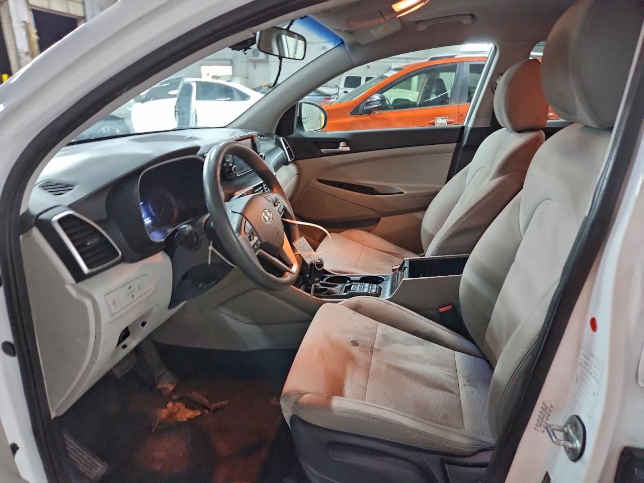 2020 HYUNDAI TUCSON SE photo 7