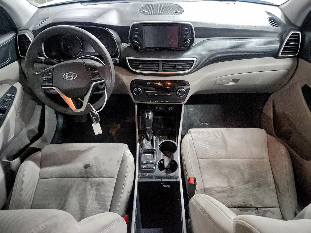2020 HYUNDAI TUCSON SE photo 8
