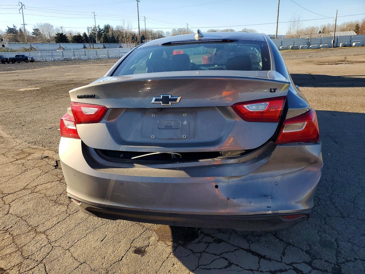 2018 CHEVROLET MALIBU LT photo 6