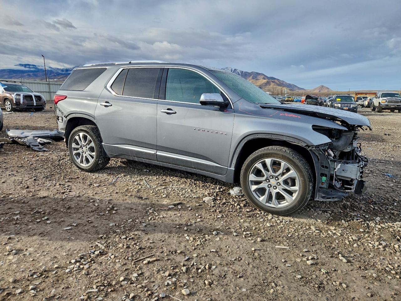 2020 CHEVROLET TRAVERSE PREMIER photo 4