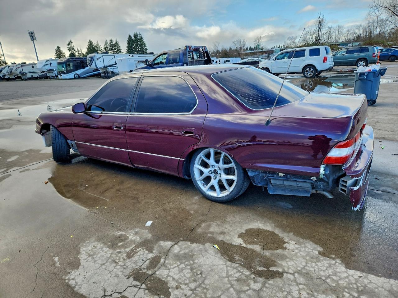 1996 LEXUS LS 400 photo 3