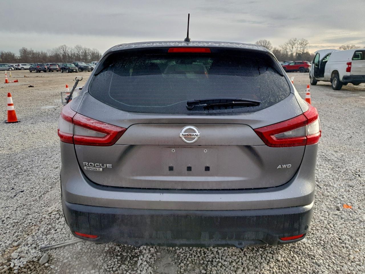2020 NISSAN ROGUE SPORT S photo 6