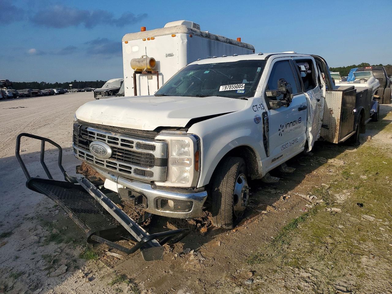 2025 FORD F350
