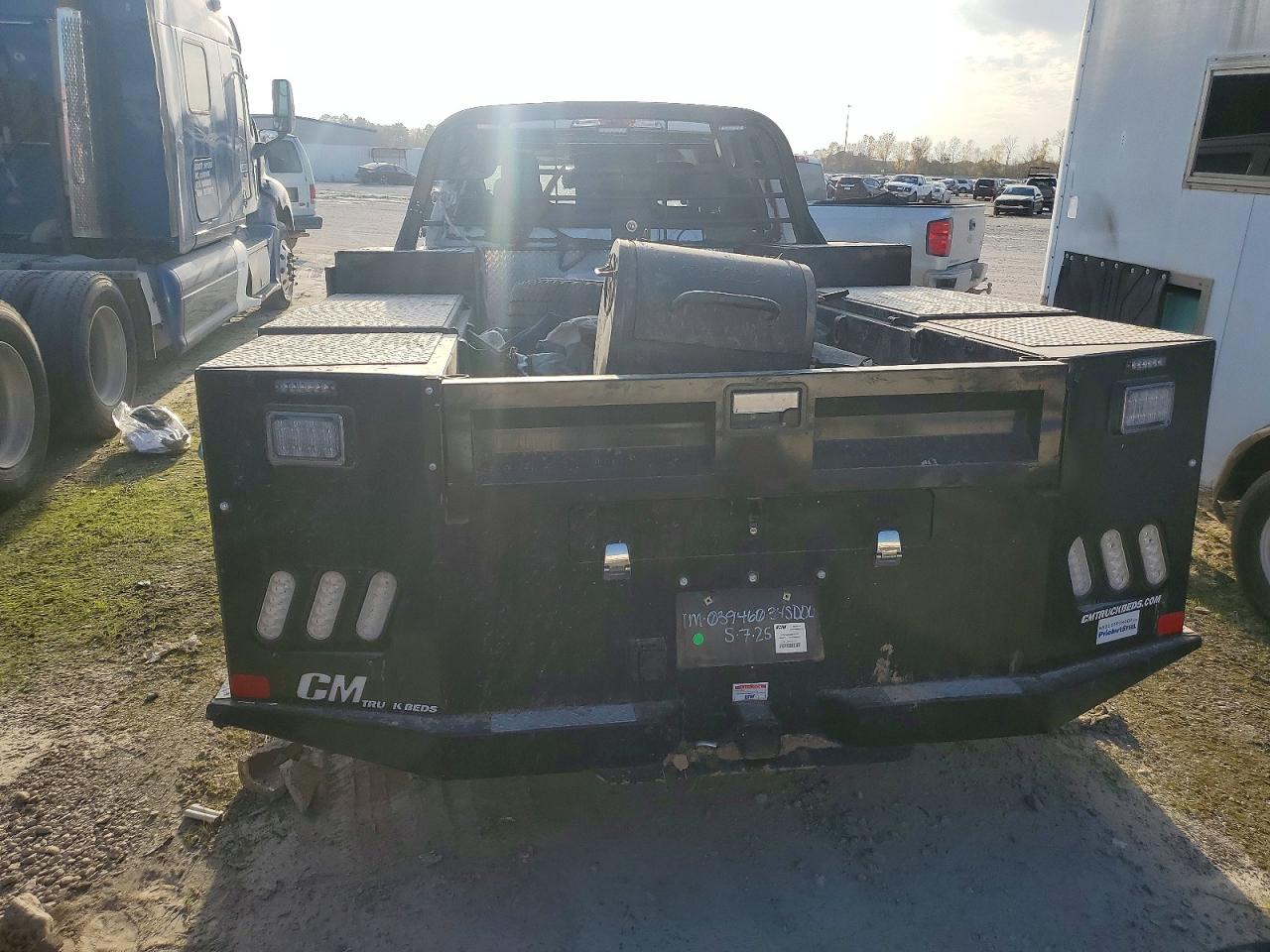 2025 FORD F350 SUPER DUTY UTILITY / SERVICE TRUCK photo 11