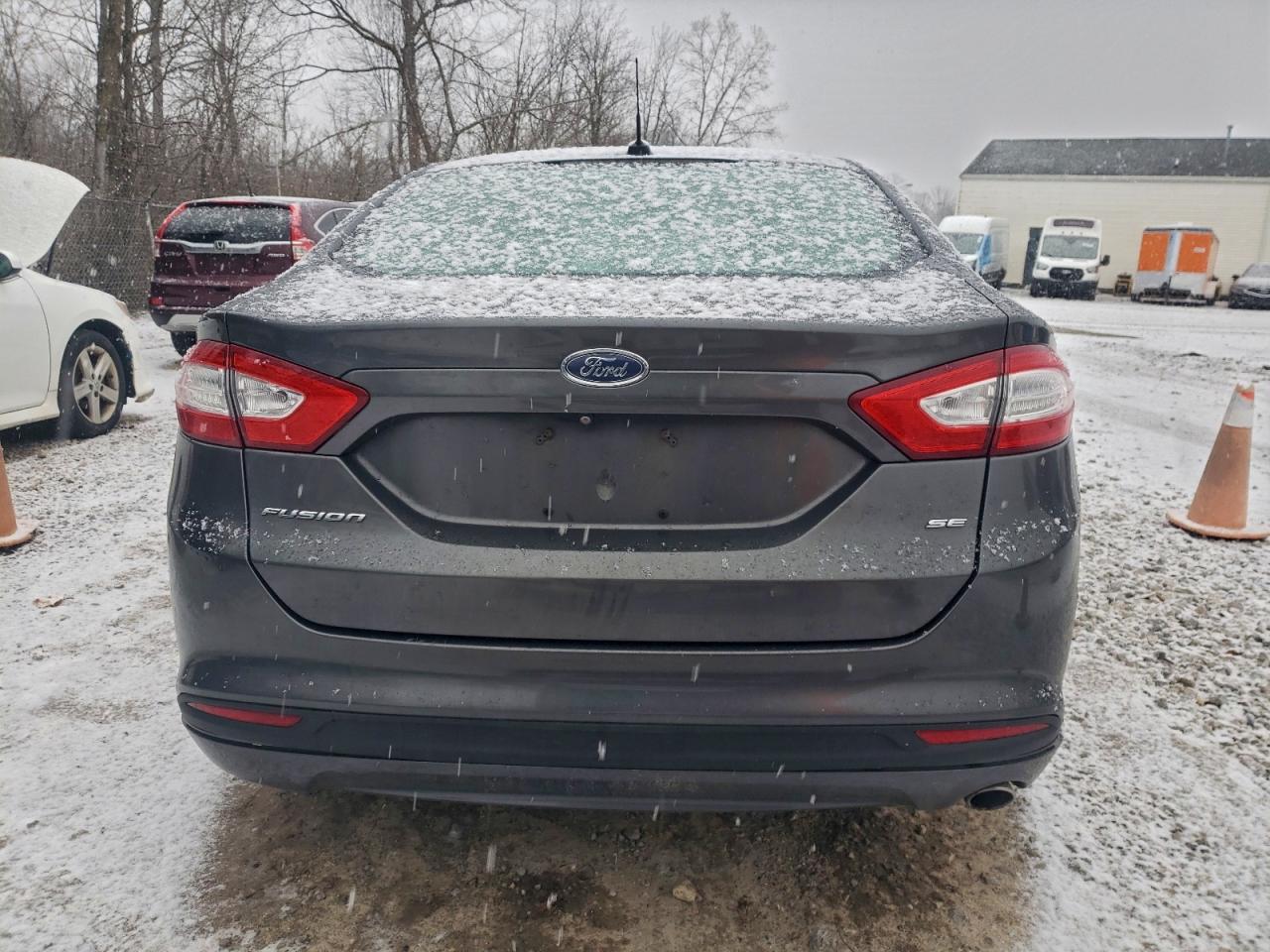 2015 FORD FUSION SE photo 11