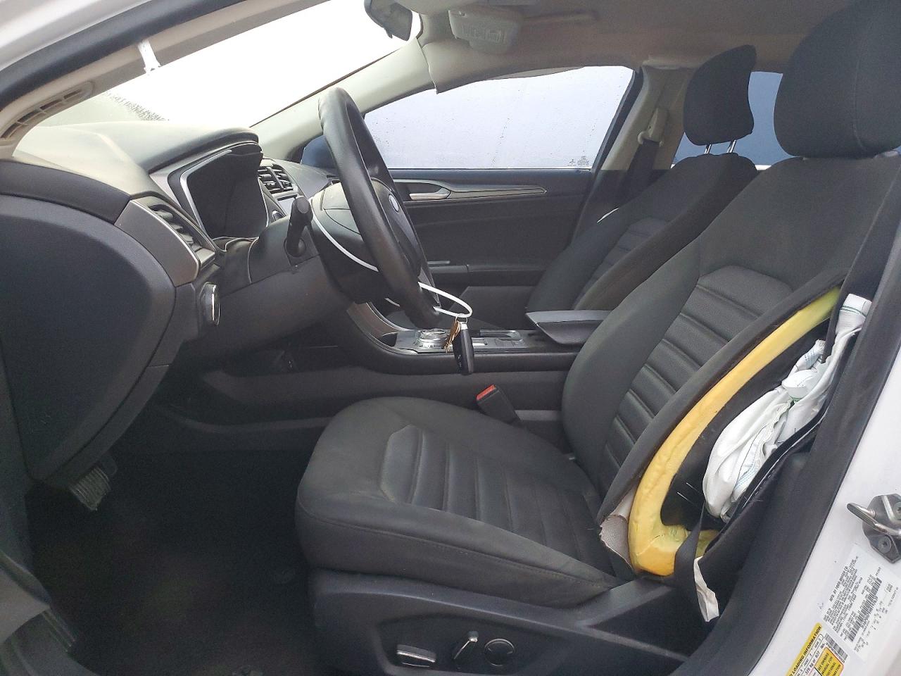 2017 FORD FUSION SE photo 7