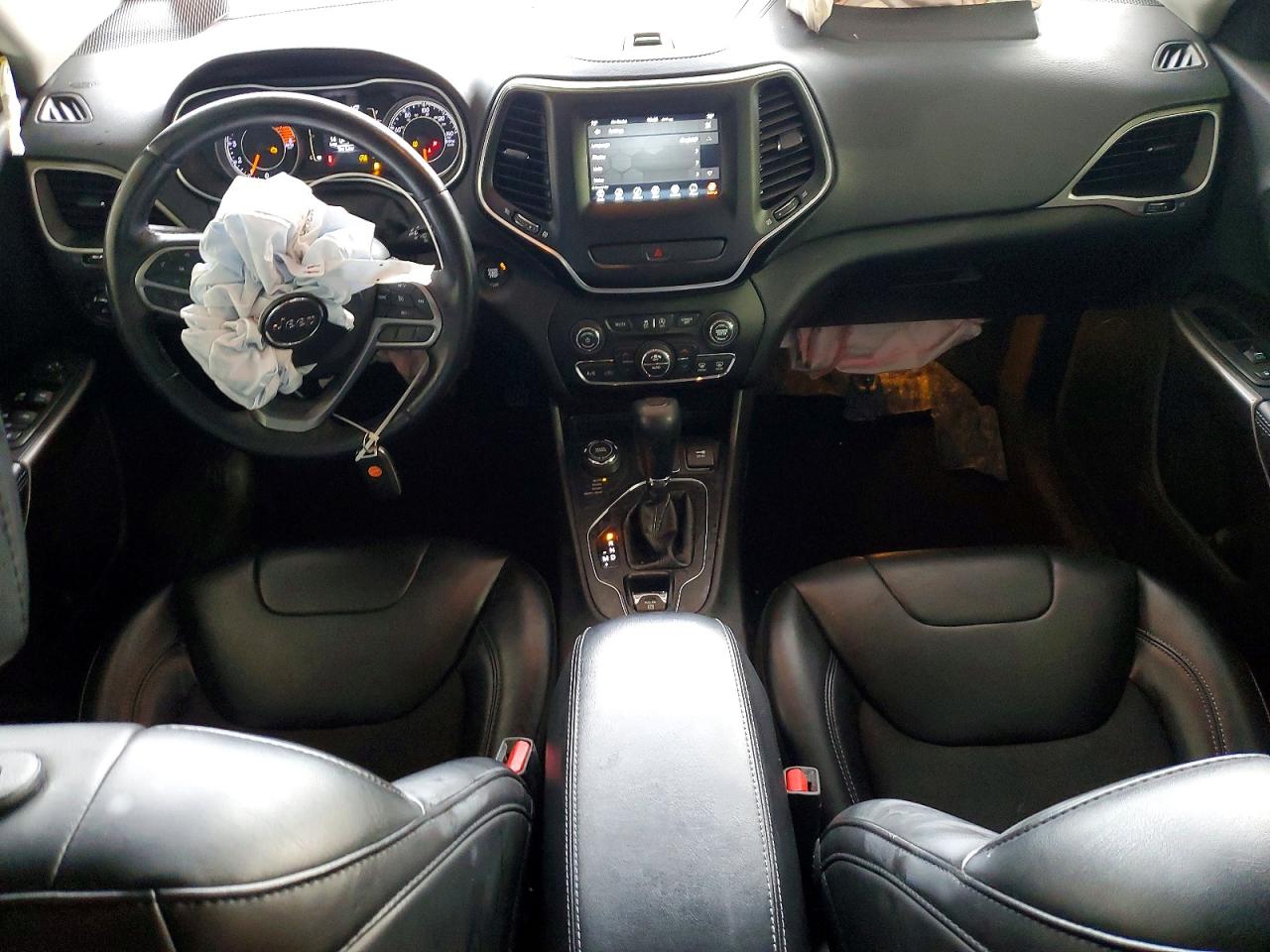 2019 JEEP CHEROKEE LATITUDE PLUS photo 8