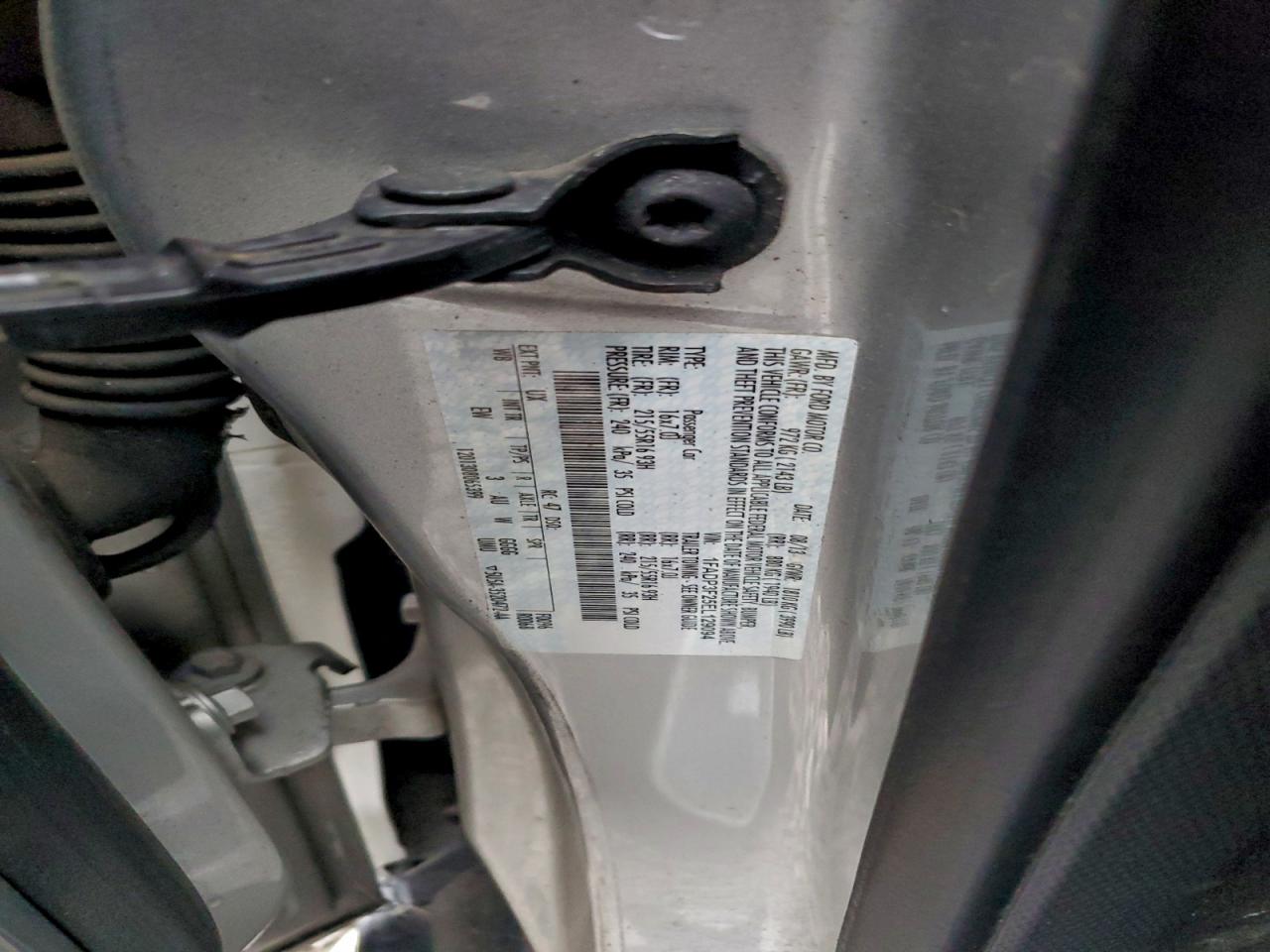2014 FORD FOCUS SE photo 23