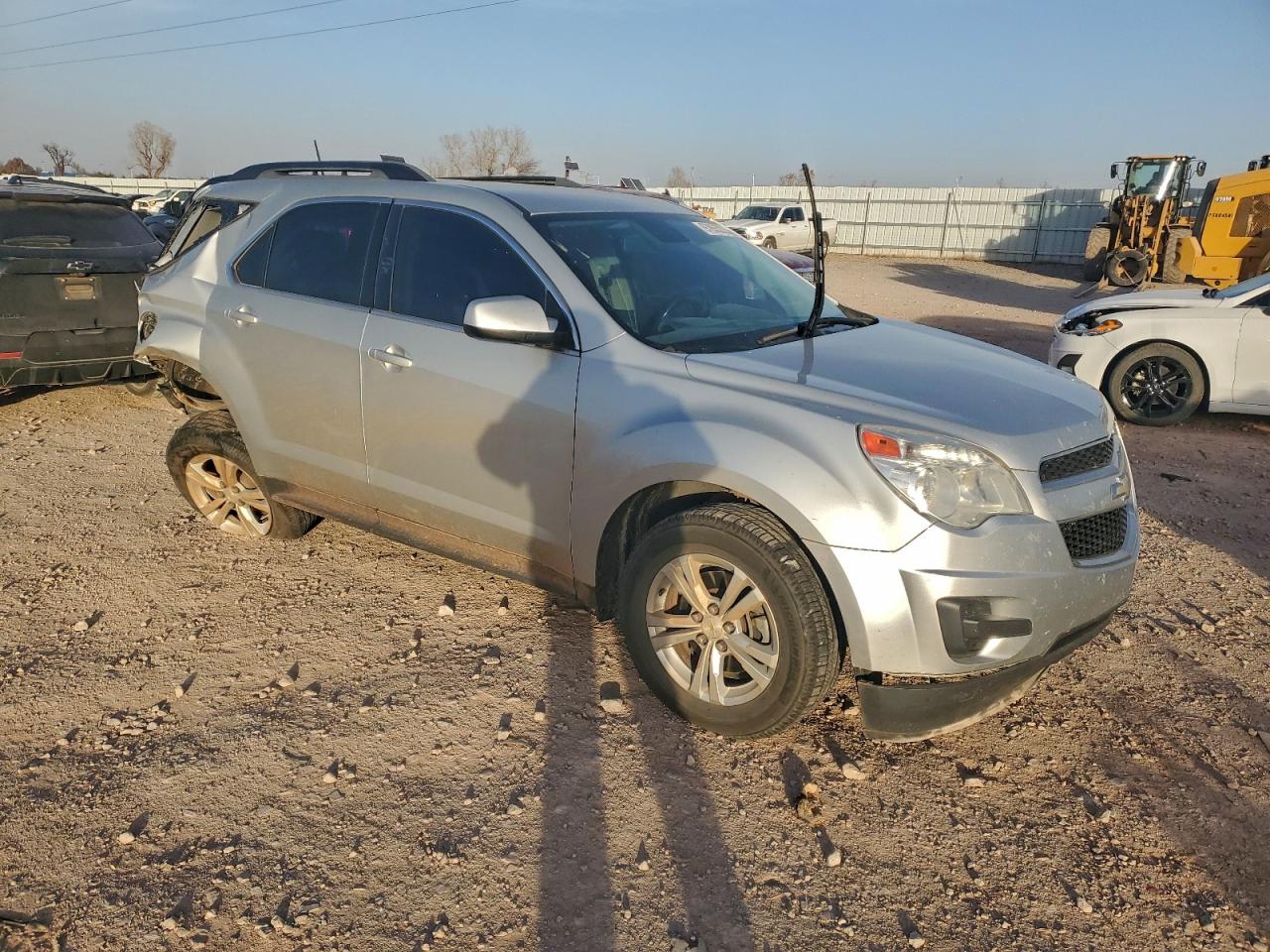 2015 CHEVROLET EQUINOX LT photo 4