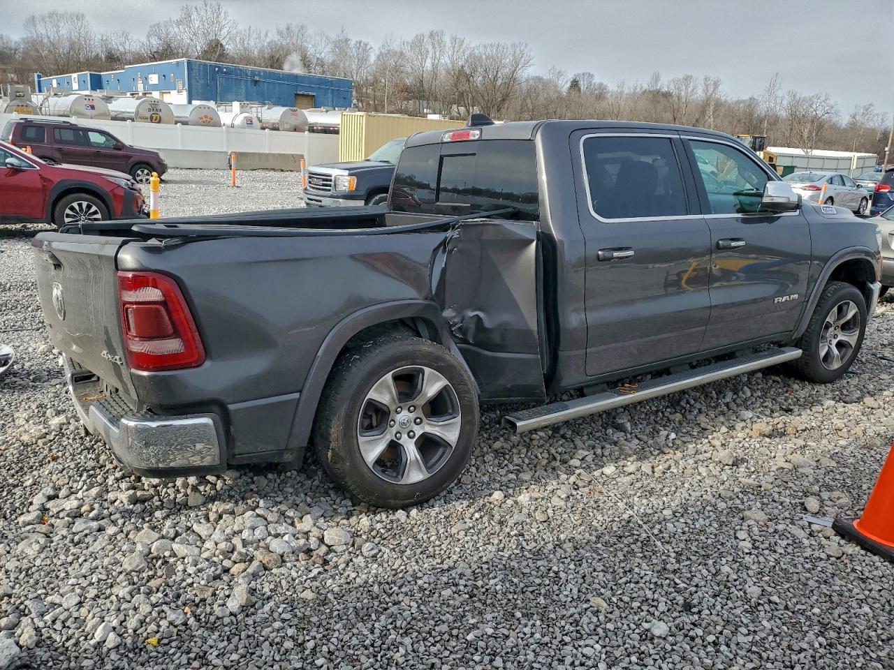2021 RAM 1500 LARAMIE photo 3