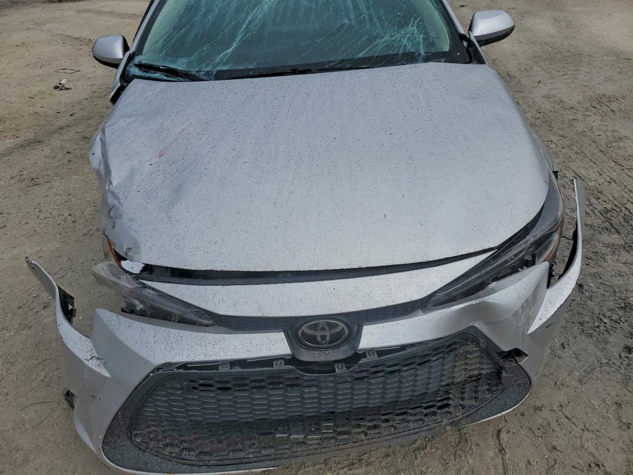 2022 TOYOTA COROLLA LE photo 11