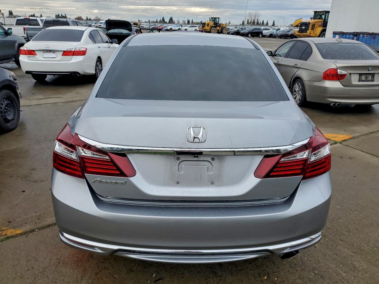 2017 HONDA ACCORD LX photo 6