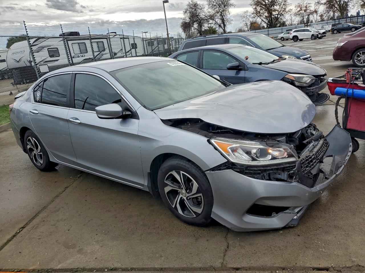 2017 HONDA ACCORD LX photo 4