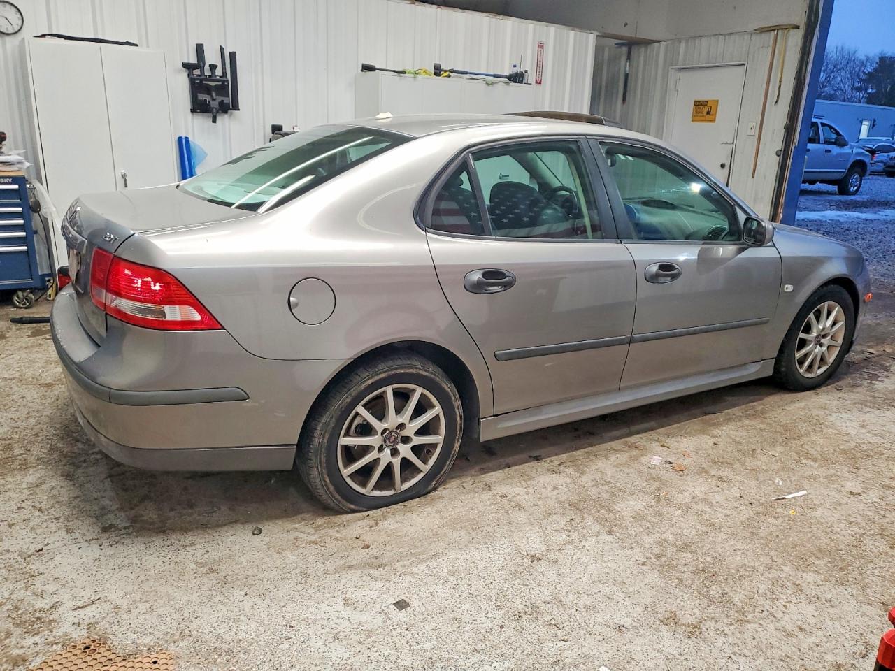 2005 SAAB 9-3 ARC photo 3
