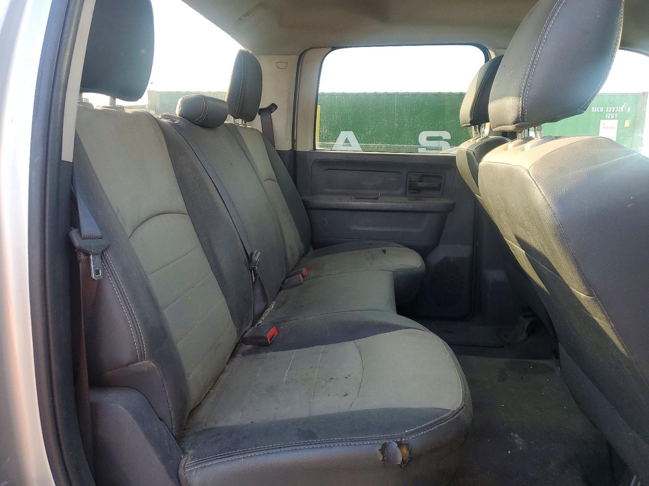 2012 DODGE RAM 3500 ST photo 28