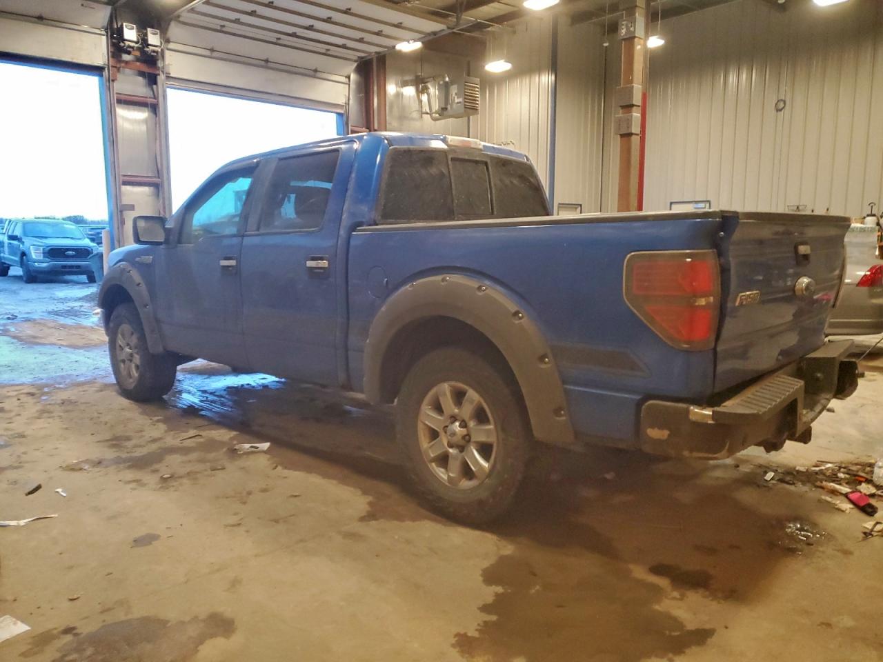 2013 FORD F150 SUPERCREW photo 2