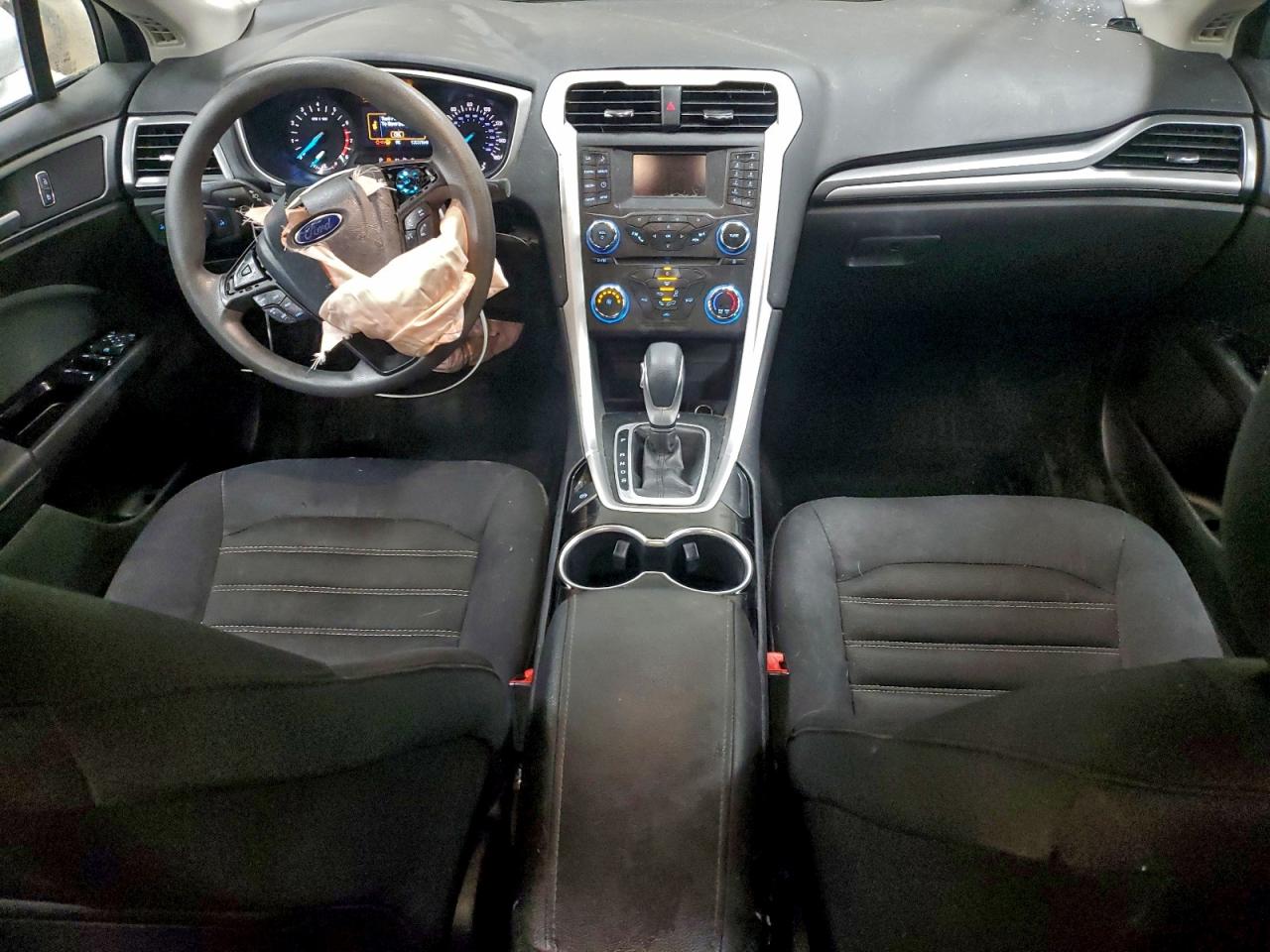 2015 FORD FUSION SE photo 8