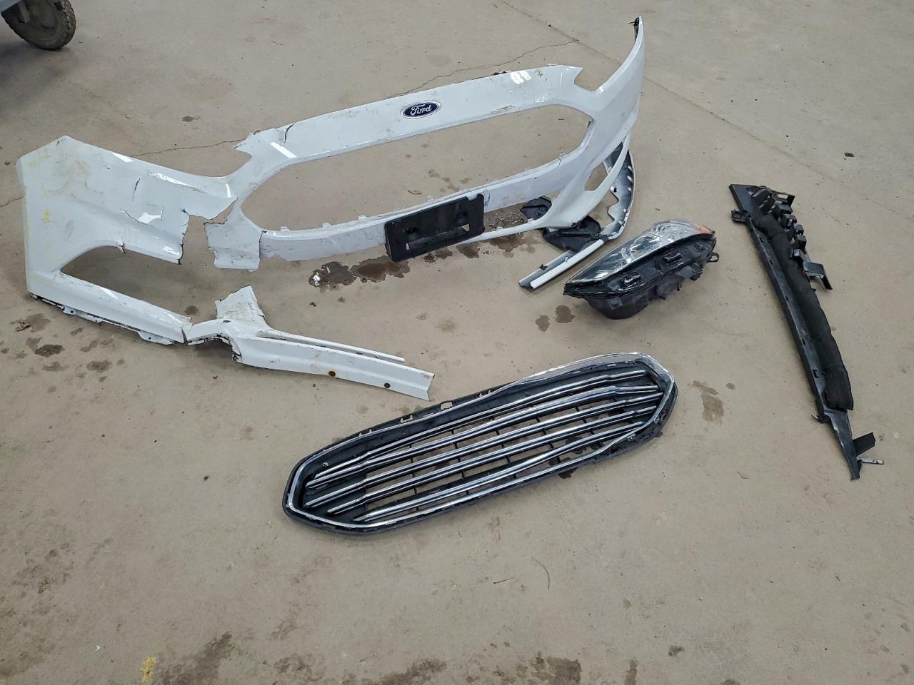 2015 FORD FUSION SE photo 12