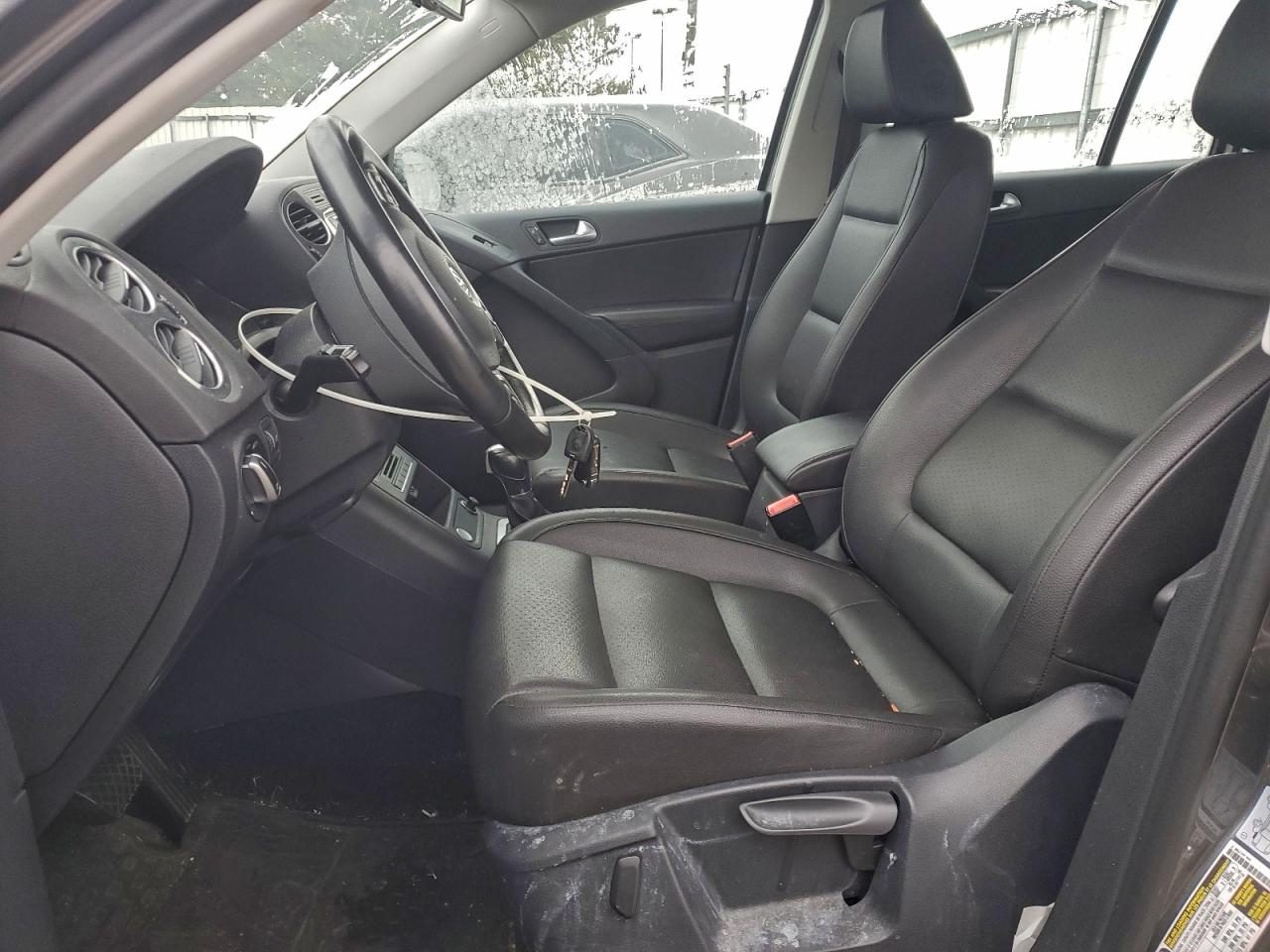 2016 VOLKSWAGEN TIGUAN S photo 7