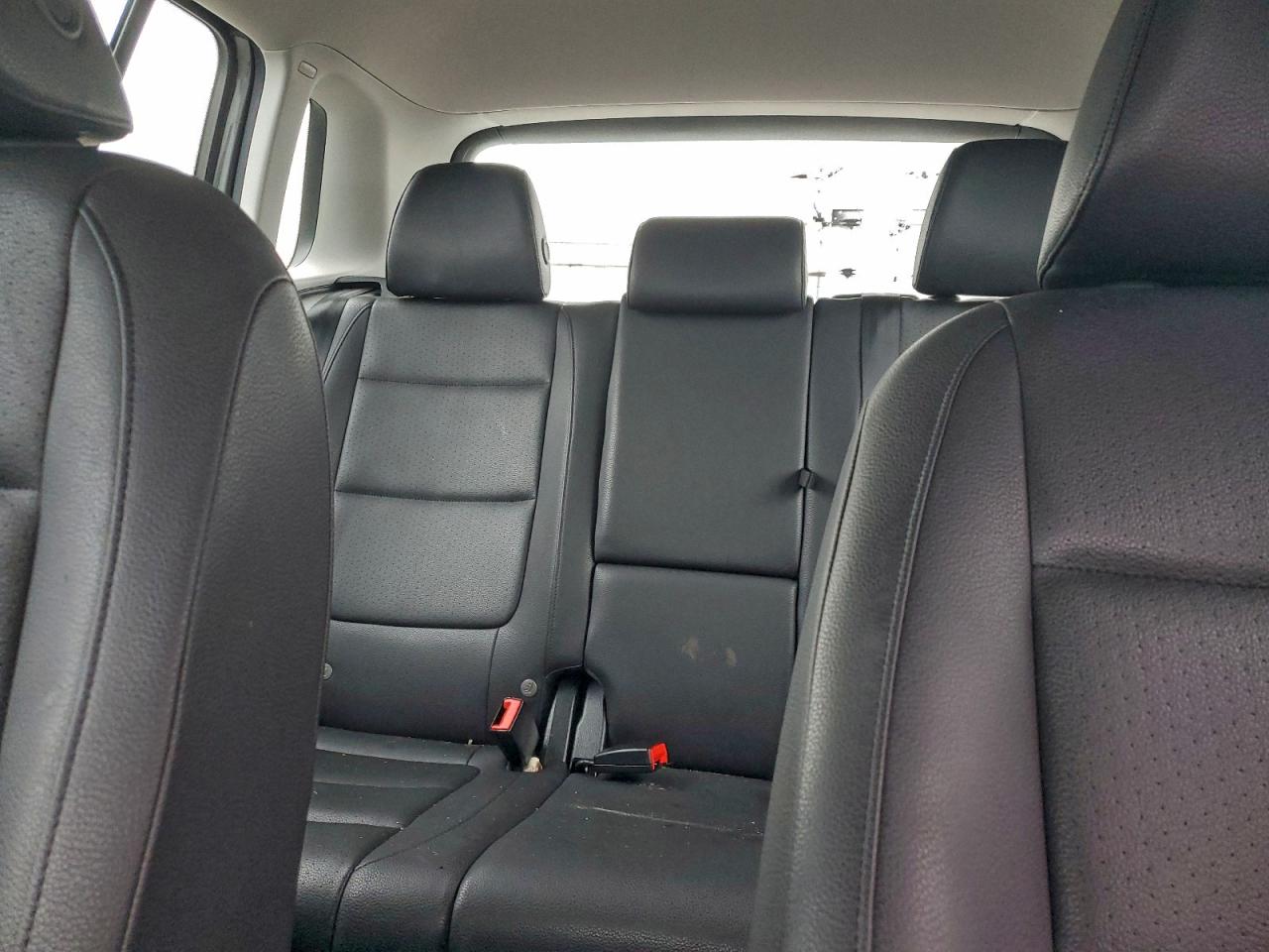 2016 VOLKSWAGEN TIGUAN S photo 10