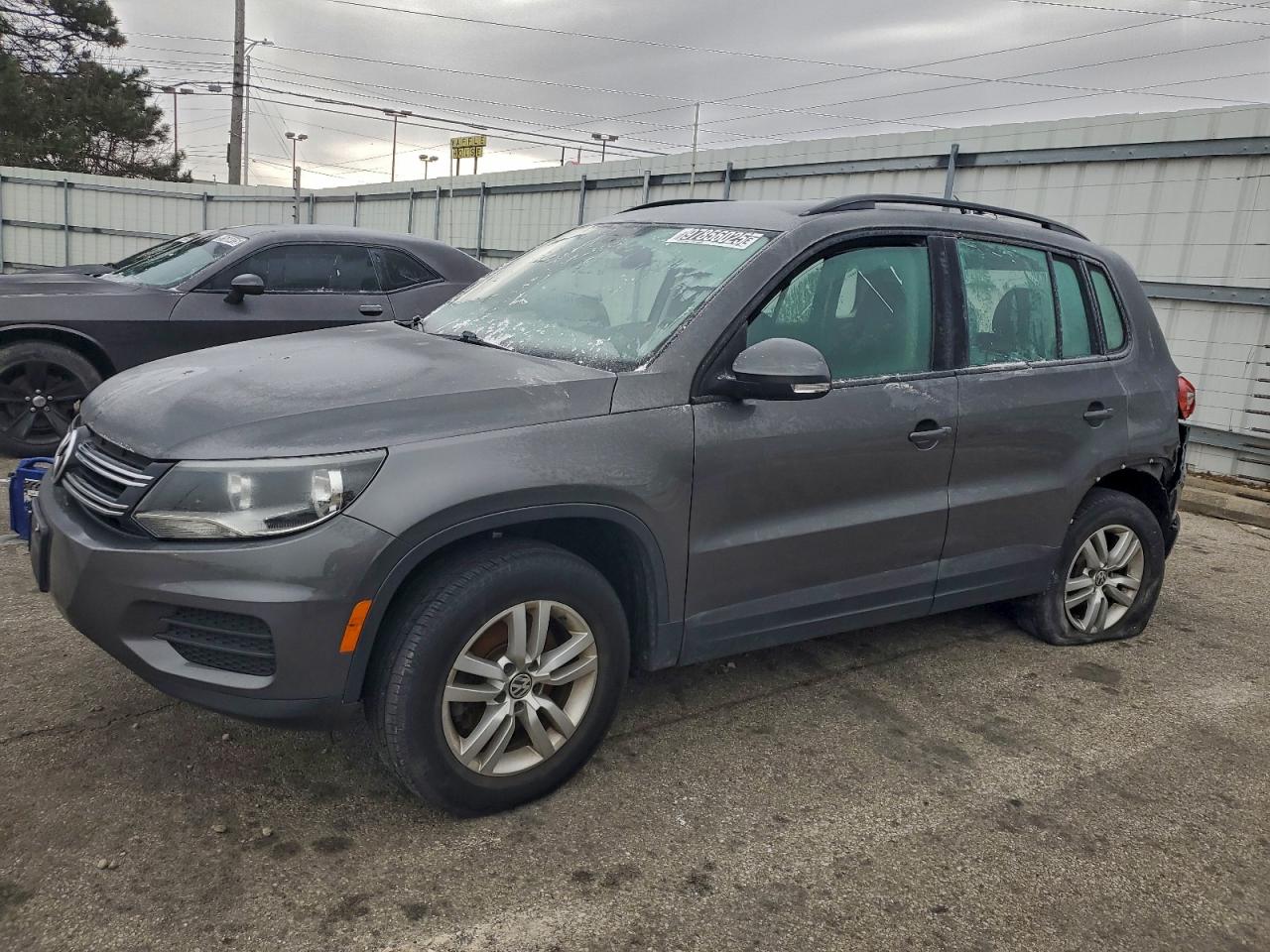 2016 VOLKSWAGEN TIGUAN