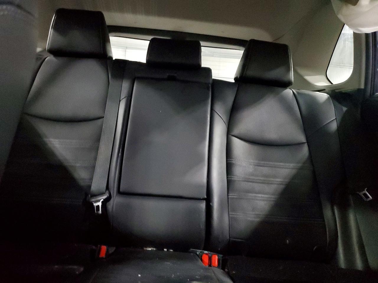 2019 TOYOTA RAV4 LIMITED photo 10