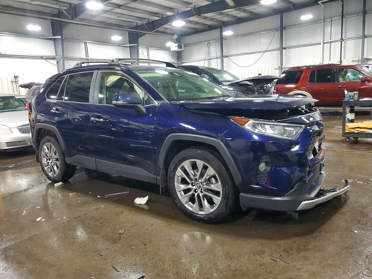 2019 TOYOTA RAV4 LIMITED photo 4