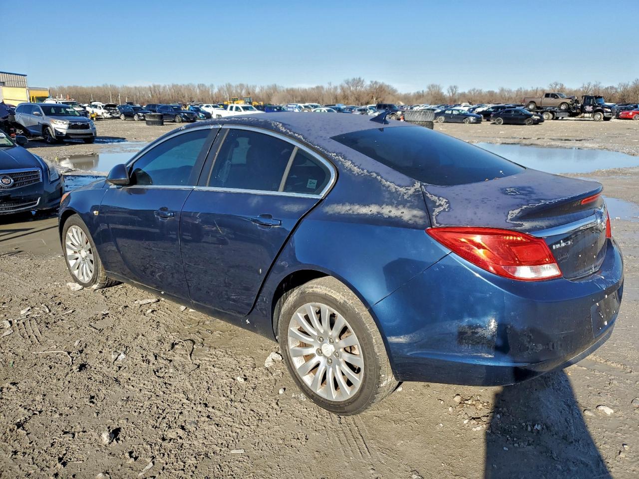 2011 BUICK REGAL CXL photo 2