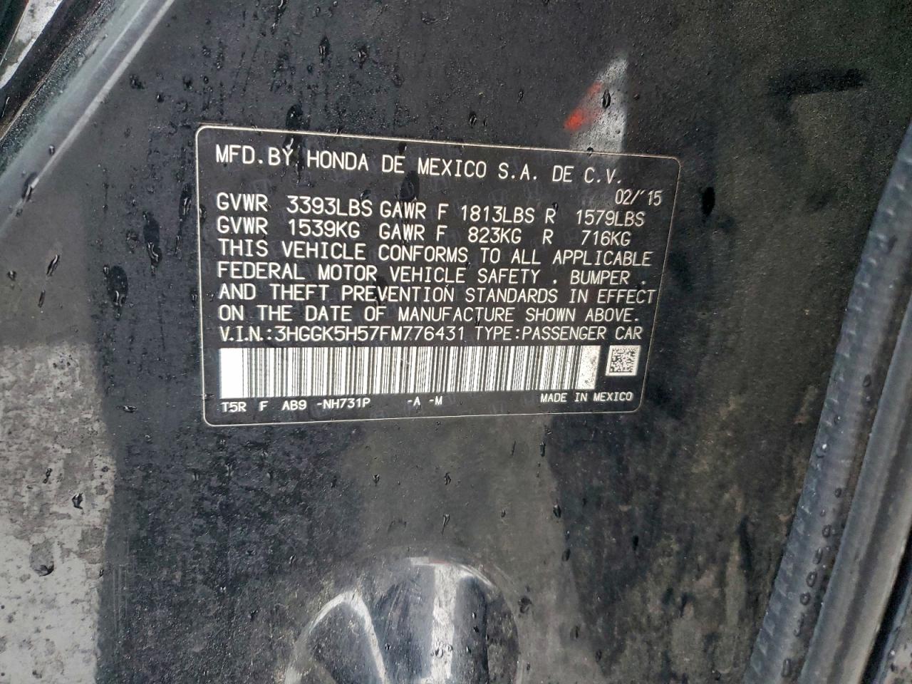 2015 HONDA FIT LX photo 25