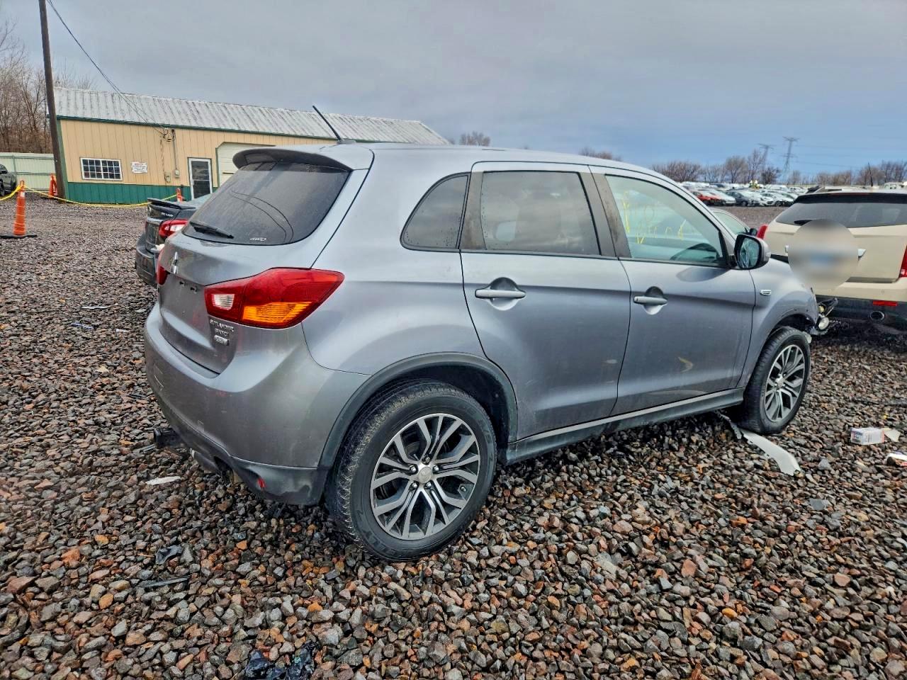 2016 MITSUBISHI OUTLANDER SPORT ES photo 3
