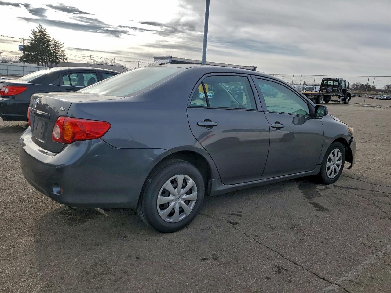 2010 TOYOTA COROLLA BASE photo 3
