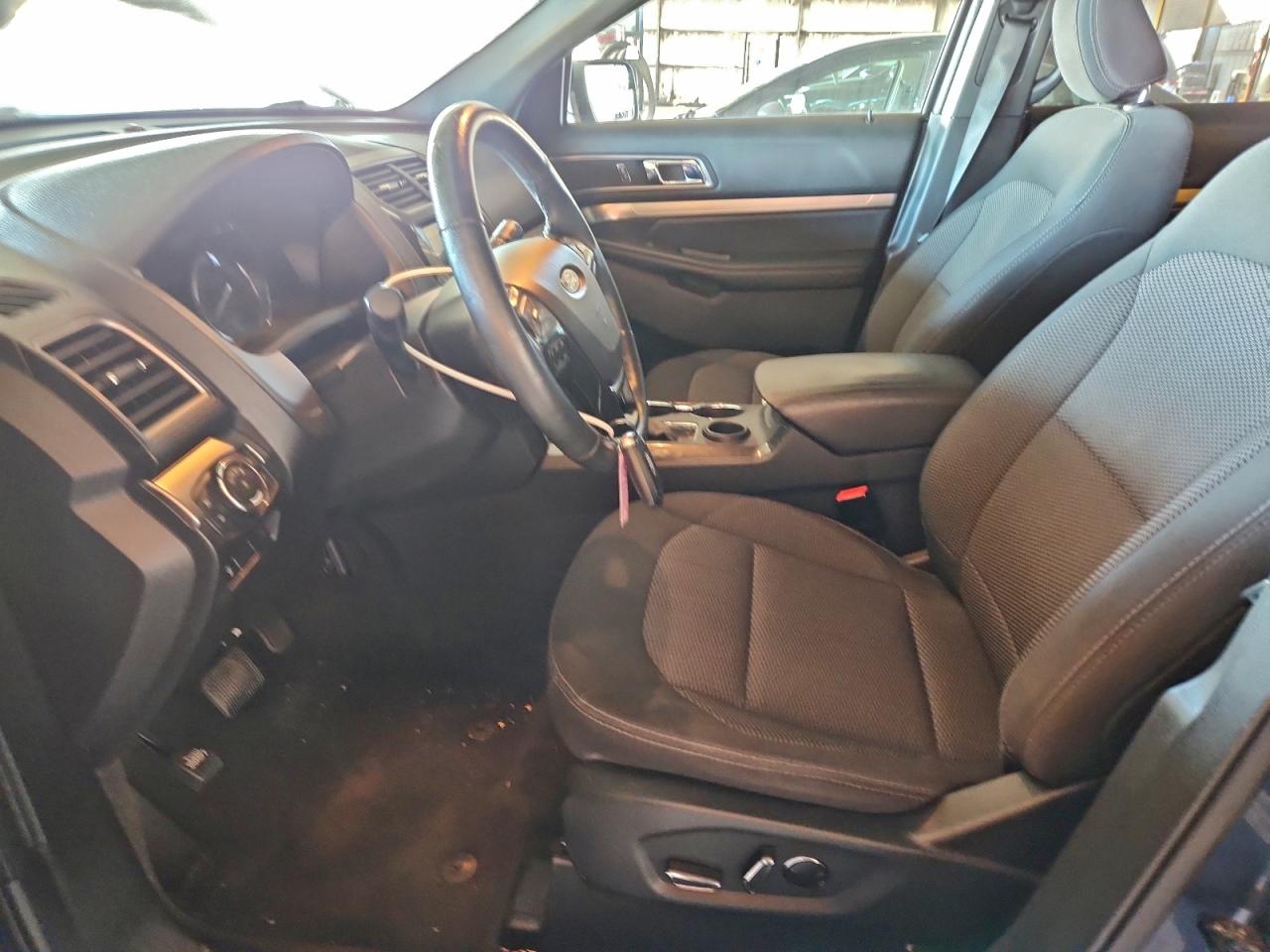 2018 FORD EXPLORER XLT photo 7