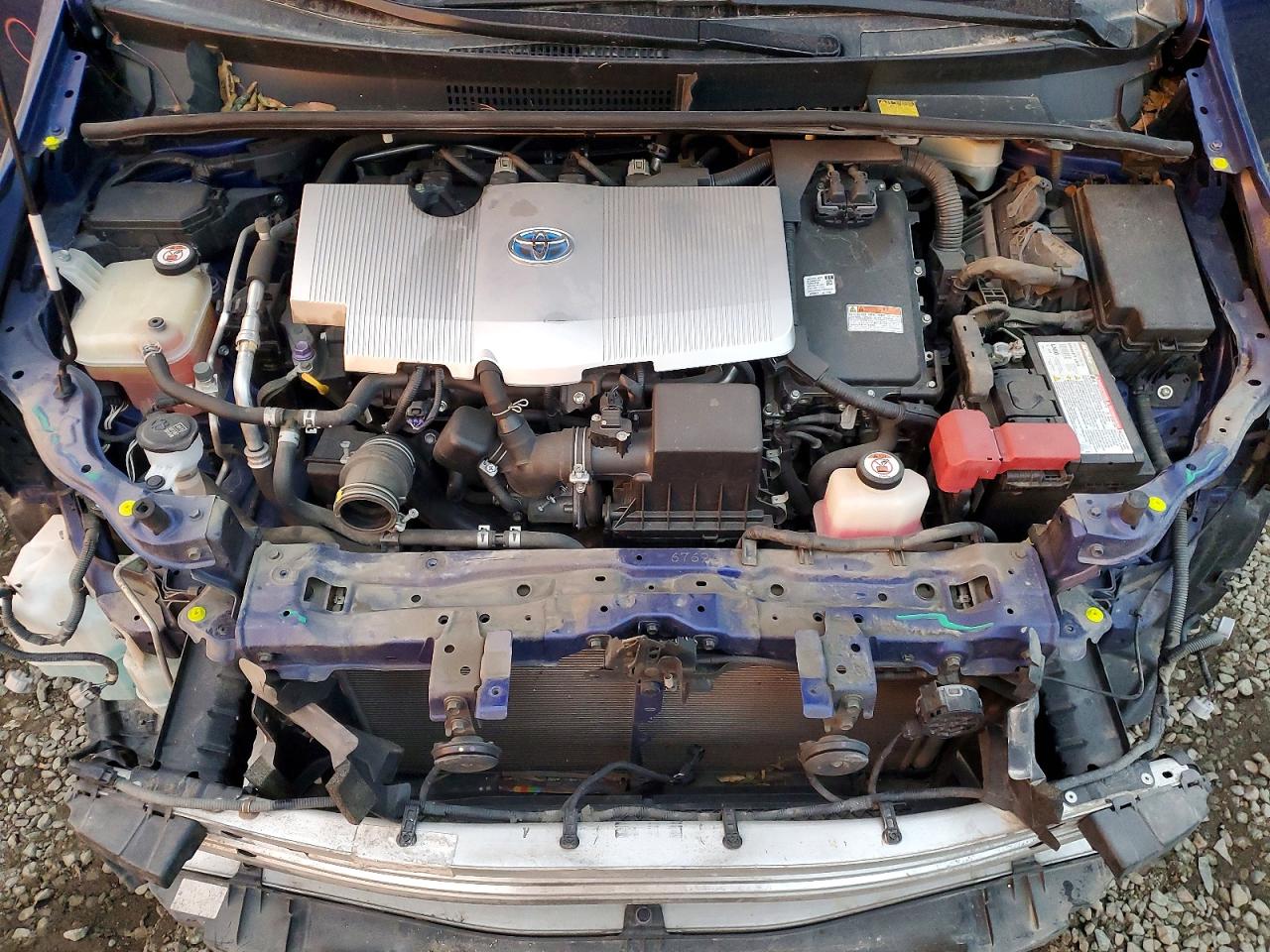2017 TOYOTA PRIUS photo 11