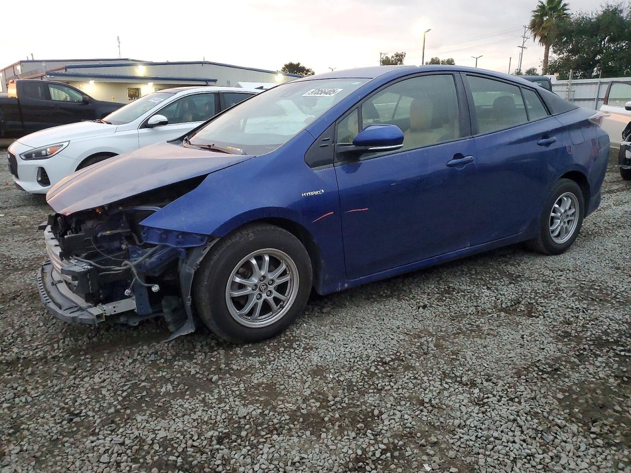 2017 TOYOTA PRIUS